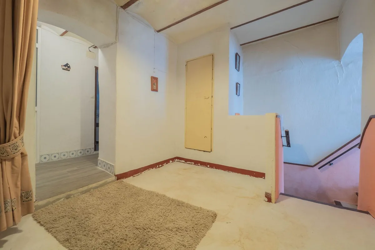 bf31625c-e342-4fb4-bb3e-c215fce69ba8