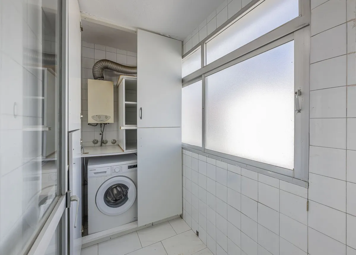 b1a07f07-f030-4667-9976-eca63c8a3e3c