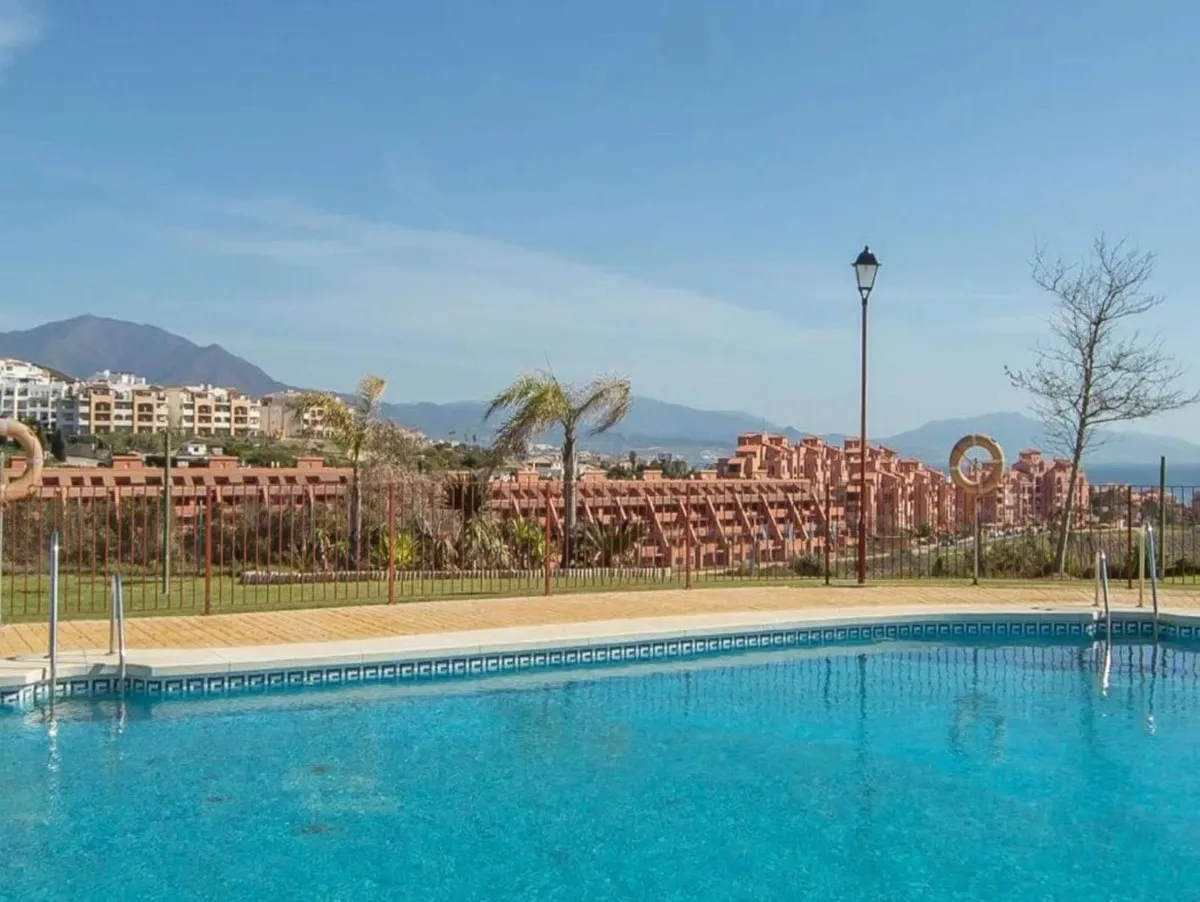 f33a39da-9b94-43ea-95e3-9eeed0d871b2