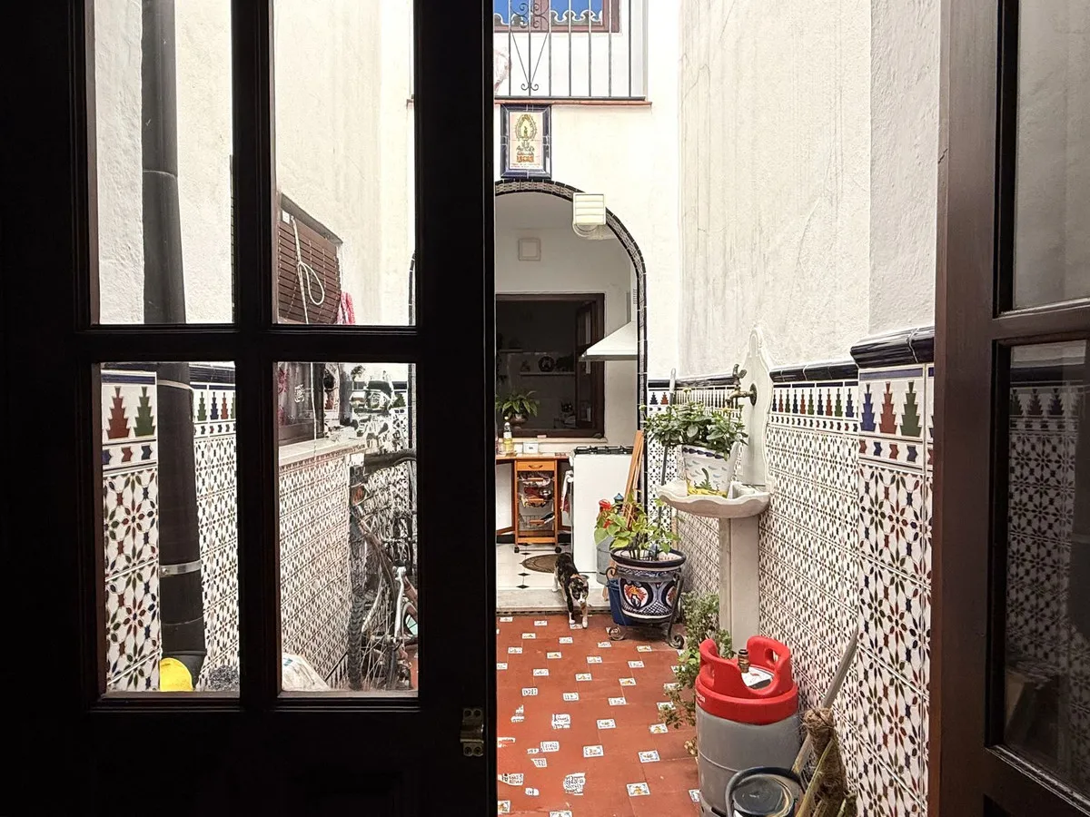 9ec8c80f-3d30-4c2b-9ad8-dc1826aeb699