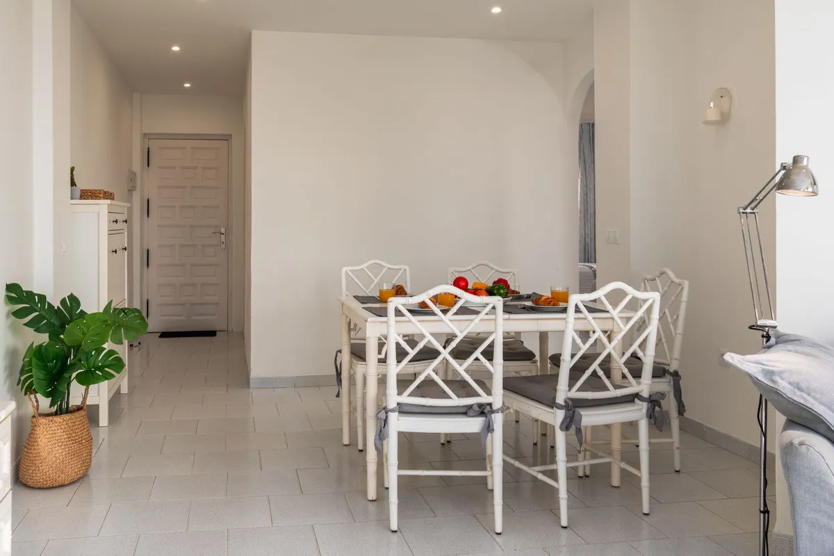 242917e2-012b-4eb7-963a-5504a43ba0ae