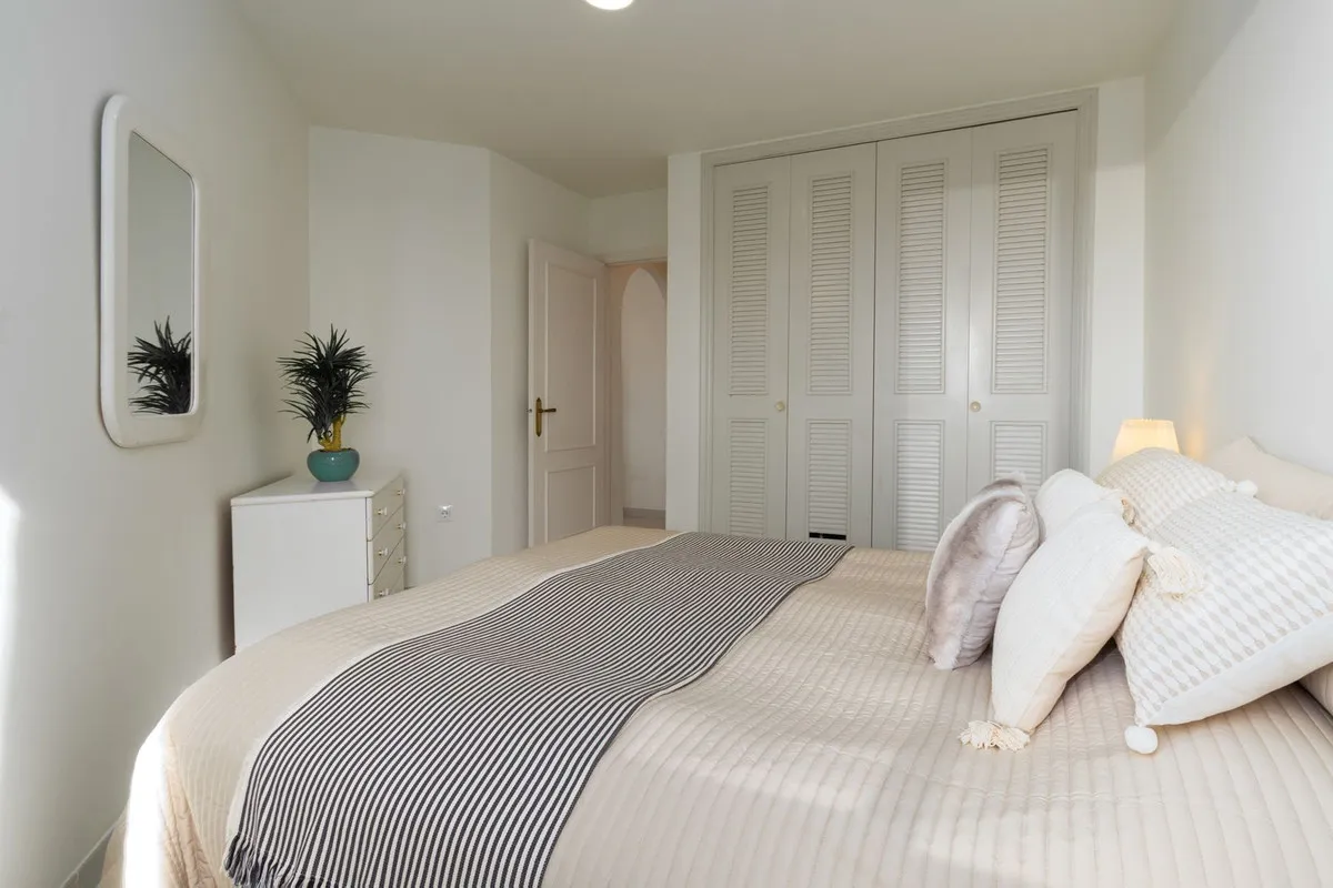 5a737692-2ad1-49b1-8590-4d2de8048aa9