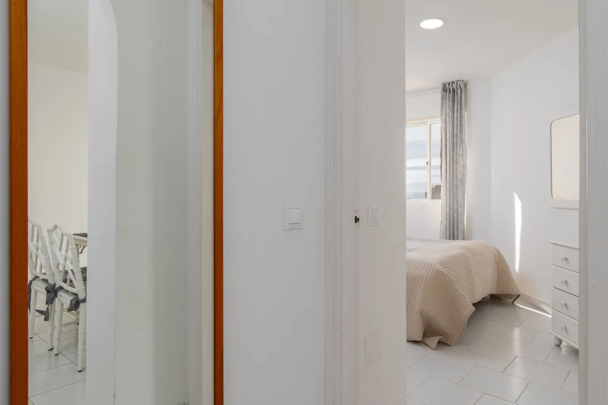 7d8aaa25-fea4-4c5b-b5b1-41b1aaaf9d2d