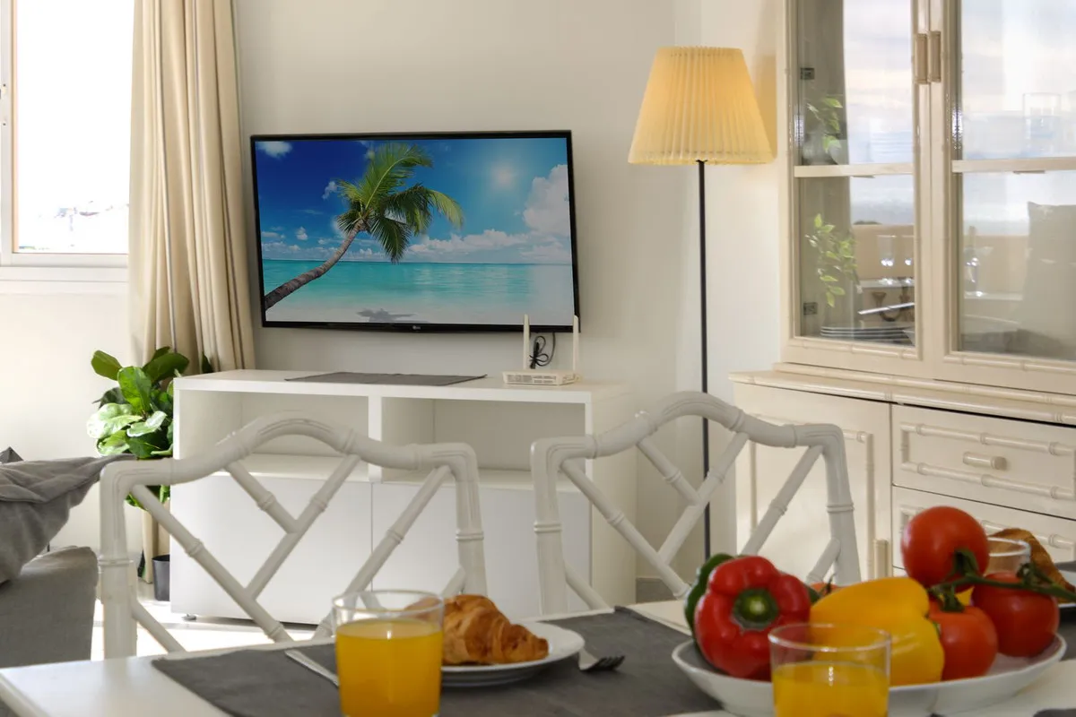 e158d77f-60df-457b-a253-fe280860afe1