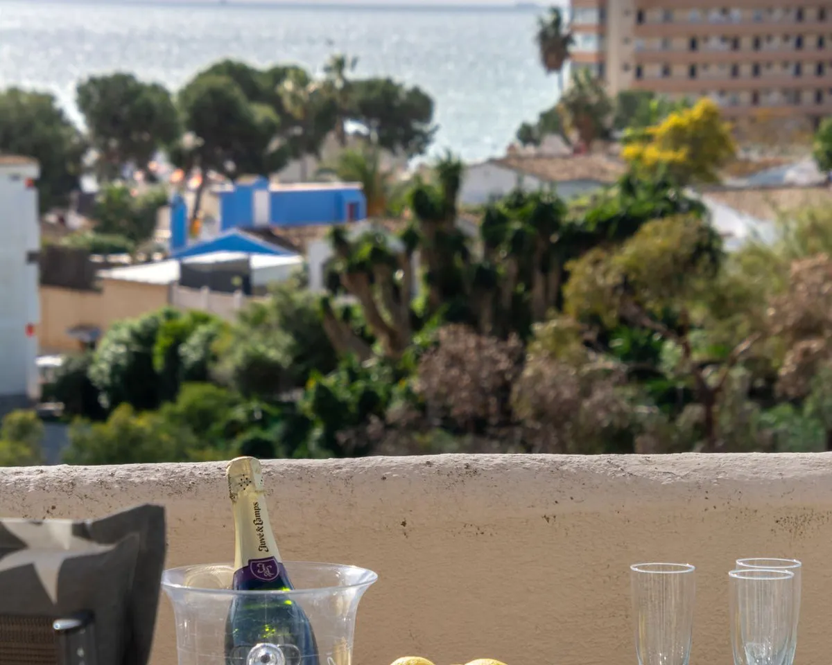 f47a18d2-4c22-49a8-89e8-27b071513277