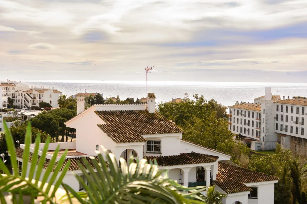 feecfd80-33d2-4f78-880b-deb068caff87