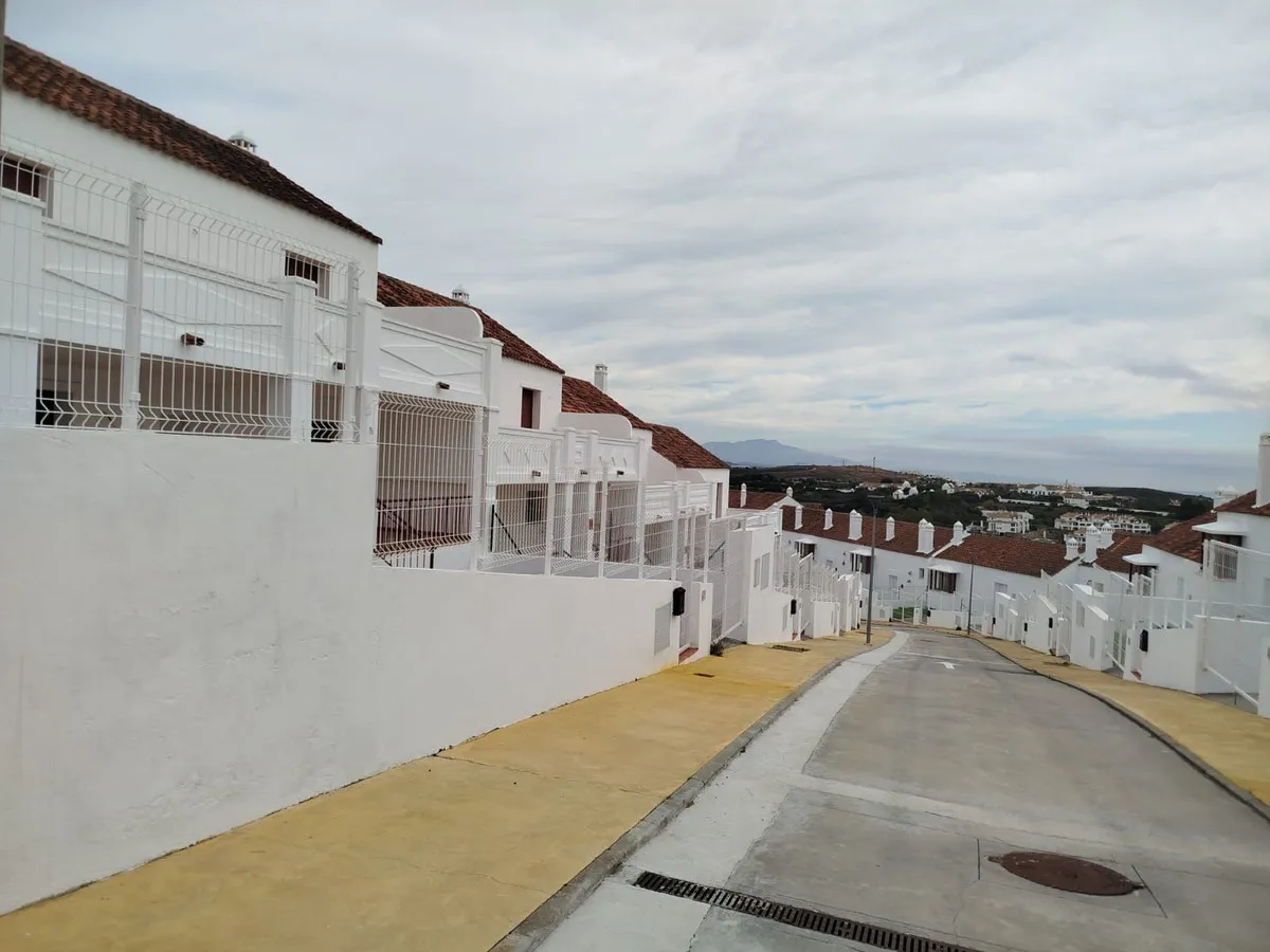 a9058271-356c-432b-ab75-6d18546af7ca