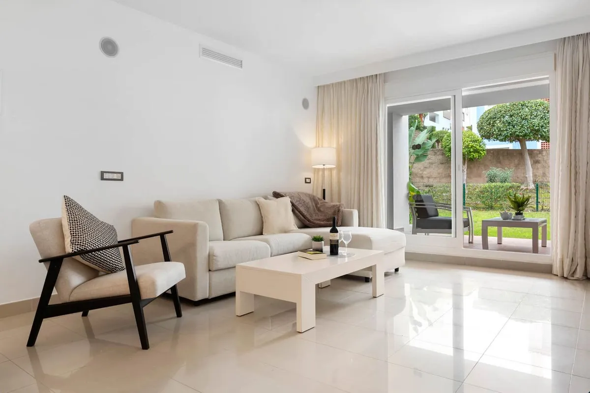 4d4bf619-1f4f-44e8-8a95-5b333fa07f3a