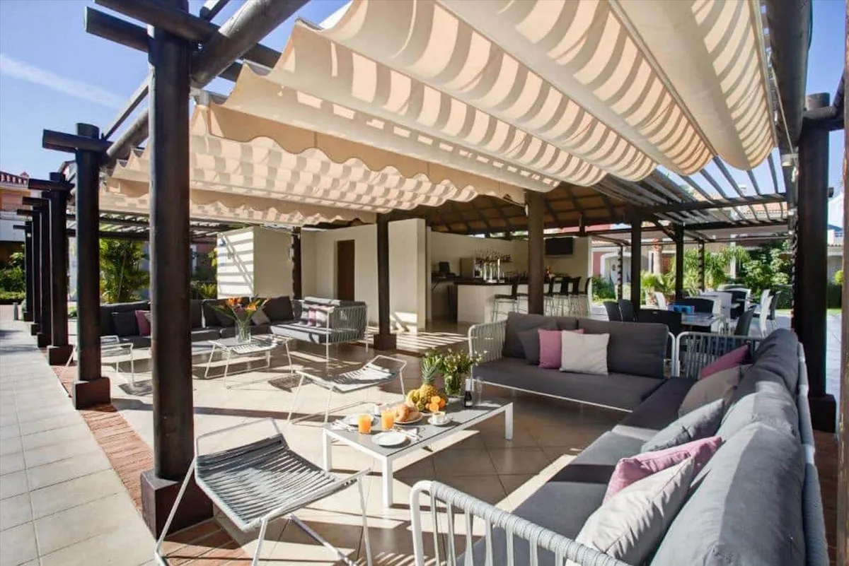 bf2476e9-ae05-46c9-83c3-e75ab4187dfa