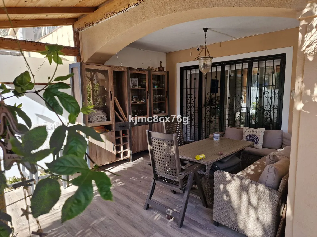 074f67cd-8d79-4fb4-b33f-b48d76b60452