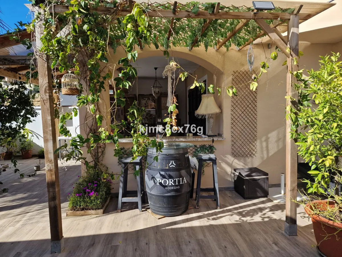 12003c78-54f3-4c50-a229-4a1d1dd1605b