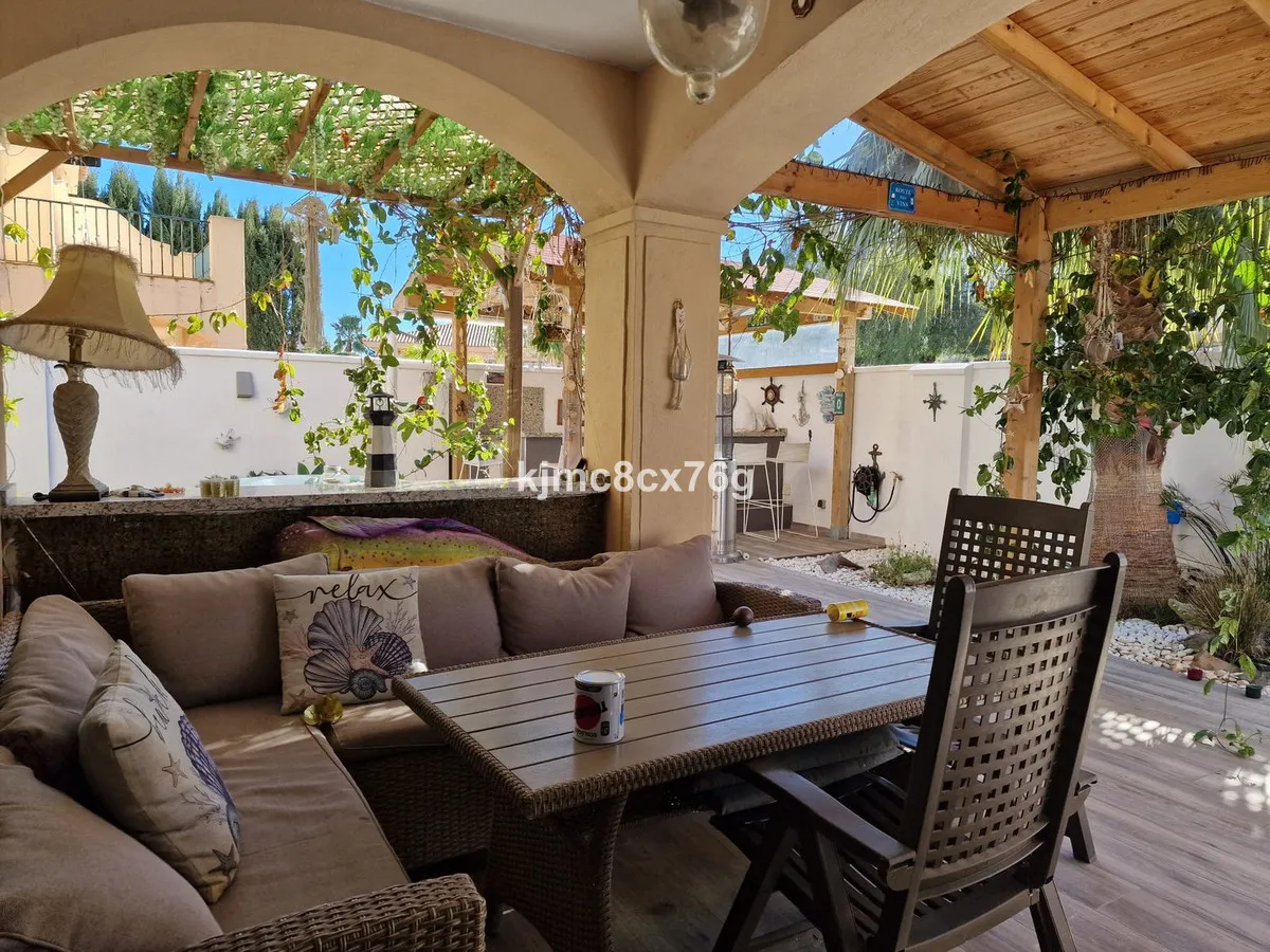 8fff1c92-0dec-4de5-8c0f-6f6eb8acc879