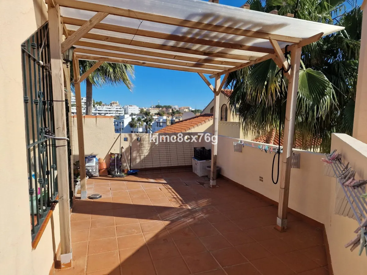 986becec-007b-4aca-8ed6-8f094a6a559f