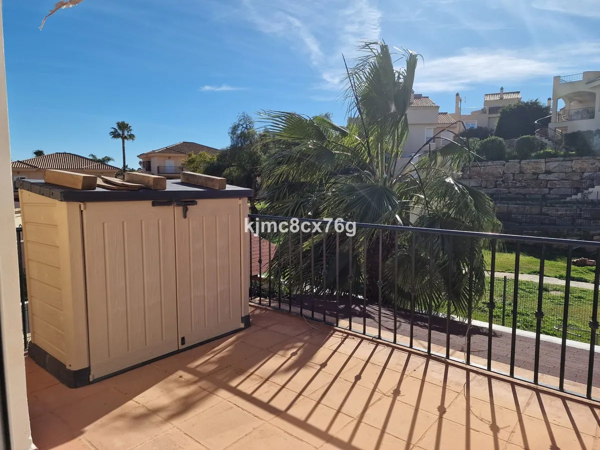 d14bbe9e-9c6d-4829-b557-3ea19e2cd9e9