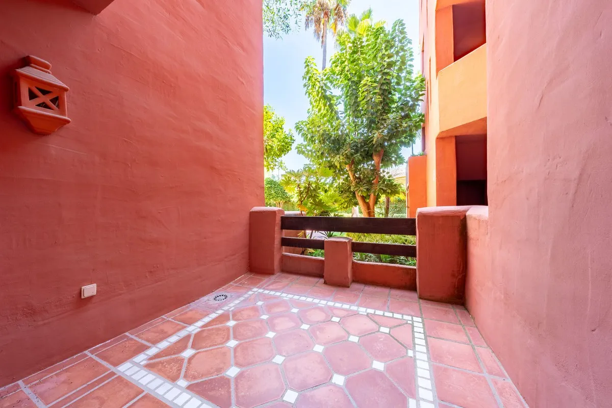 fa650afe-26b0-439b-ad06-dc880ece20fb