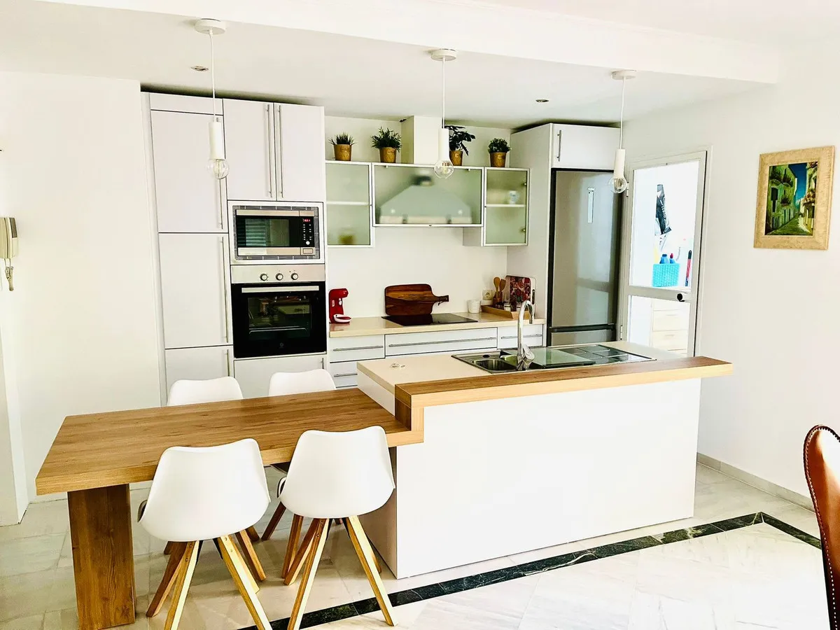 bb710591-dc00-48eb-9e43-48ac4393208c