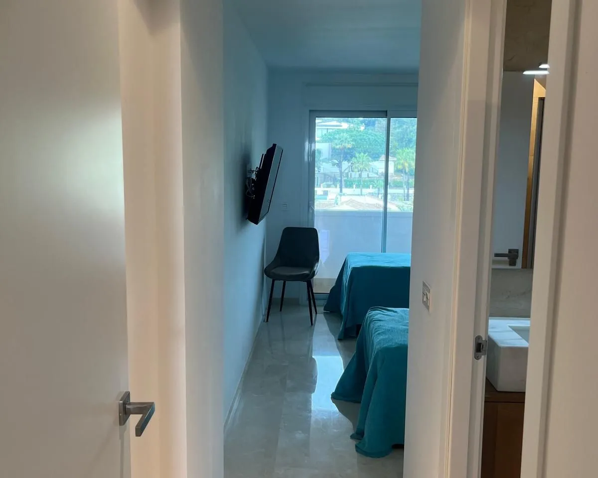 0f2d17bc-f68e-4dfd-b760-aa7f701f466c