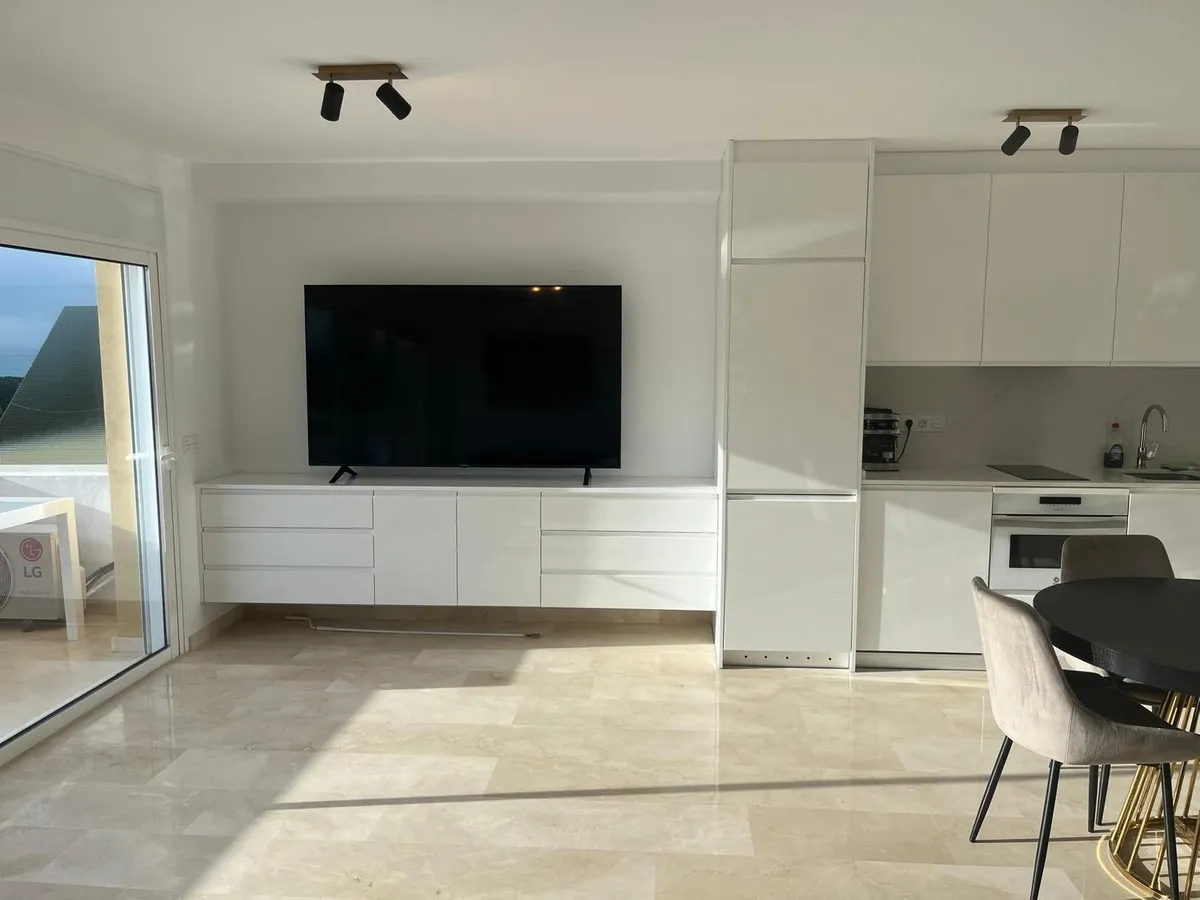 1373bfd5-2900-49ce-8e27-d743e9953f88