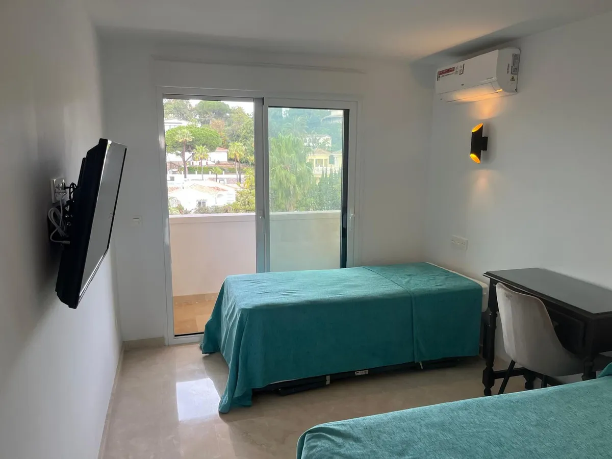 6c9c0812-3d54-4016-8a64-458ed8137b2c