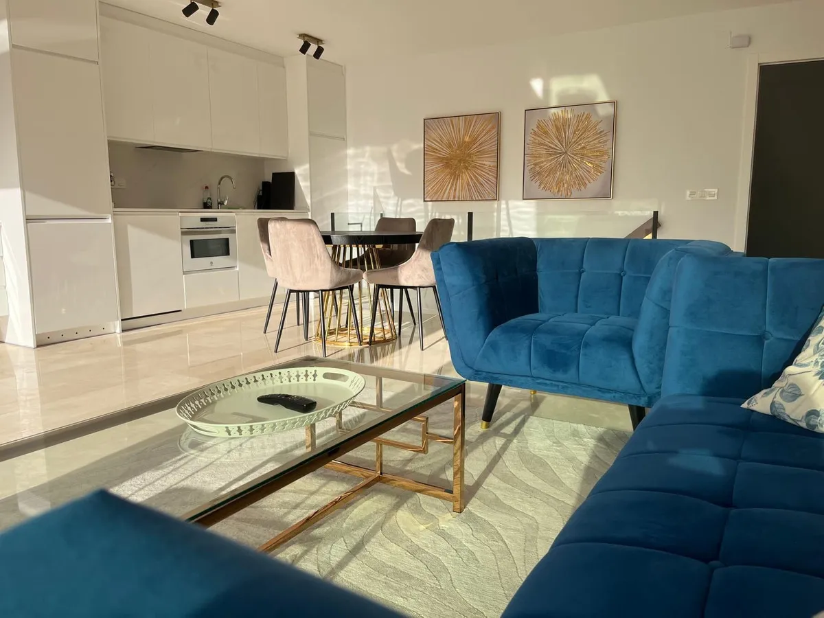 ba210a20-6041-460c-bc9e-6e39c7fb80f0