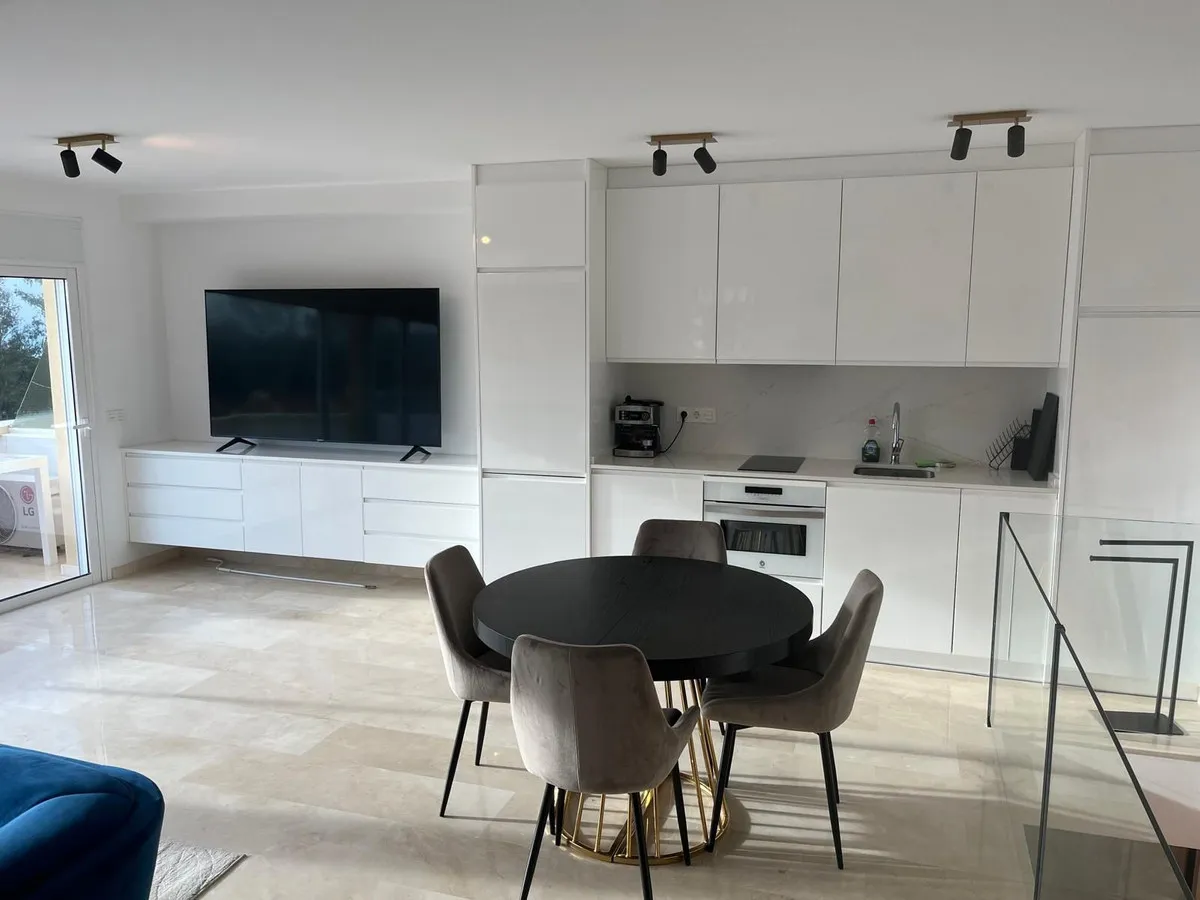 bfb3d85a-6b60-41c4-89a8-17728596075c