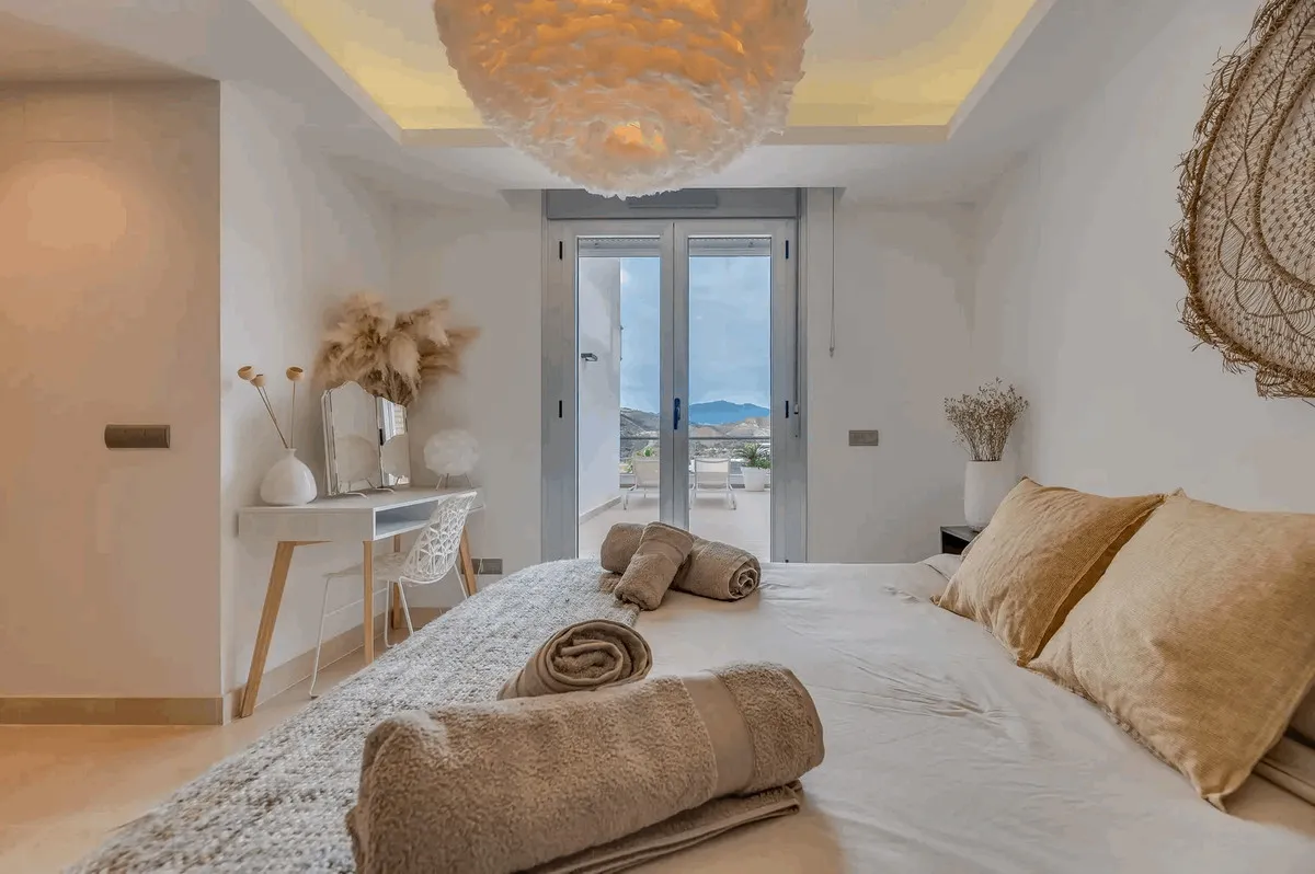 b32c7680-7d2c-40da-9fa0-088d8c7048b9