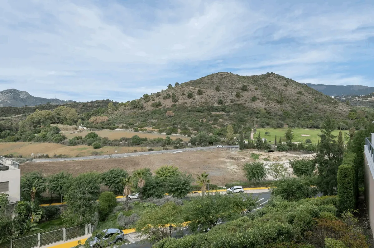 d6264685-eda4-452a-a8a5-97fb74544ec4