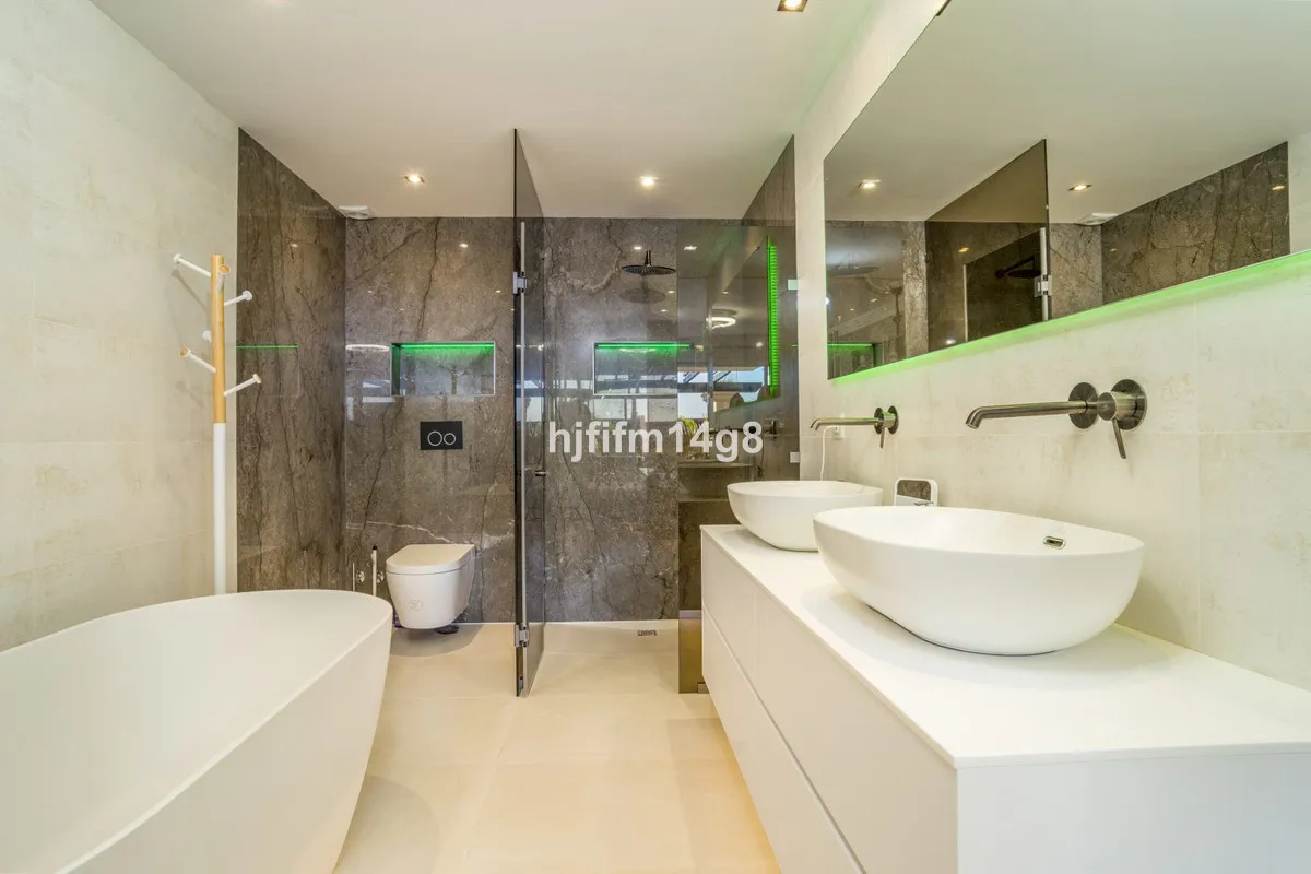 17663cd0-4b39-42e2-a3d3-2a1e22ac450d