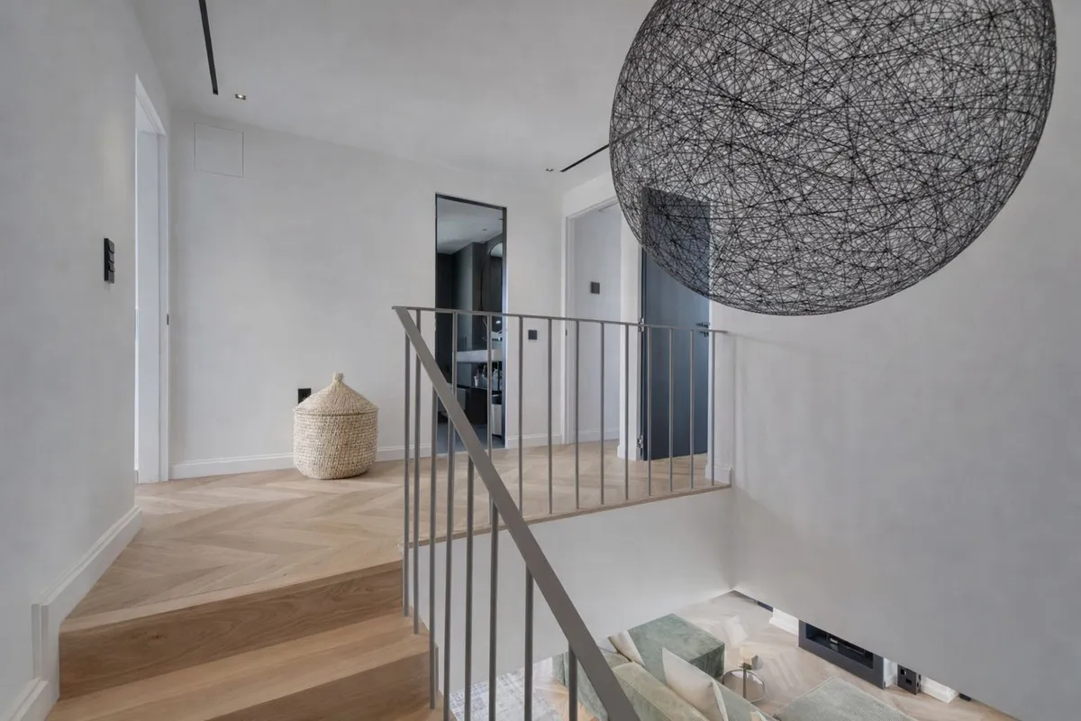 60808b04-1079-4779-83ea-847c133c1056