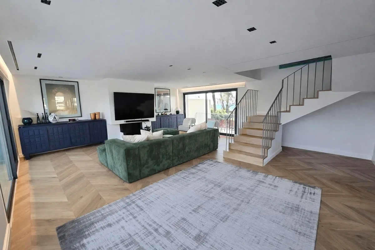 bacd8233-e6dc-4207-85ec-5c3bf35fa7d8