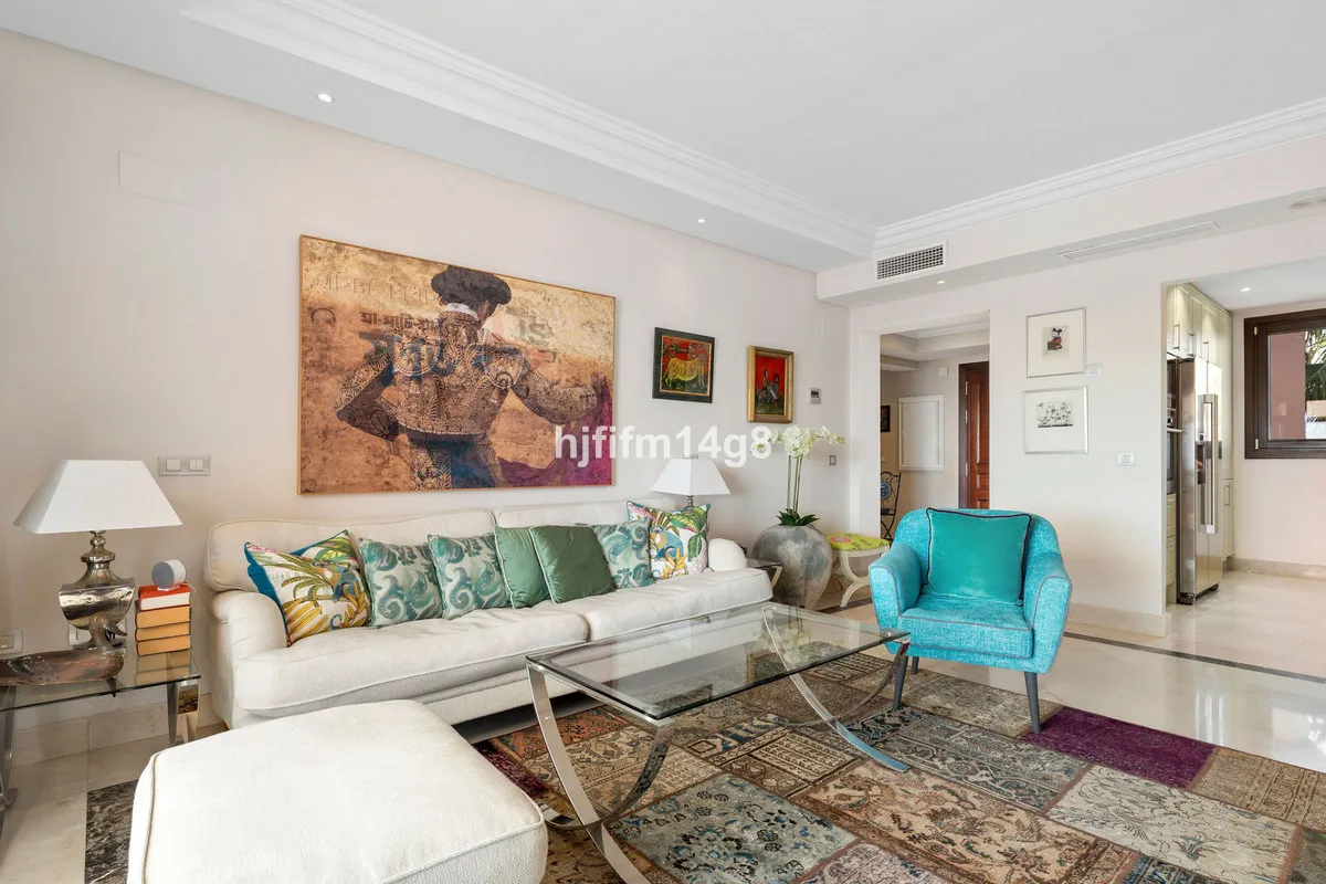 0d0c9f1c-17e9-453f-abb0-6271f09c2744