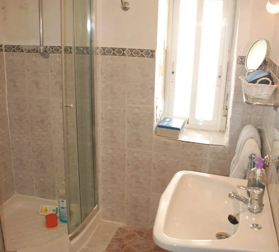 1b3df8a4-6f7b-4c71-a6e8-53bedda63b08