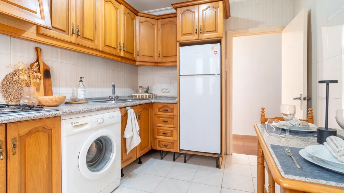 13fee683-4a6c-4bb4-abaa-2a7783e0bc89