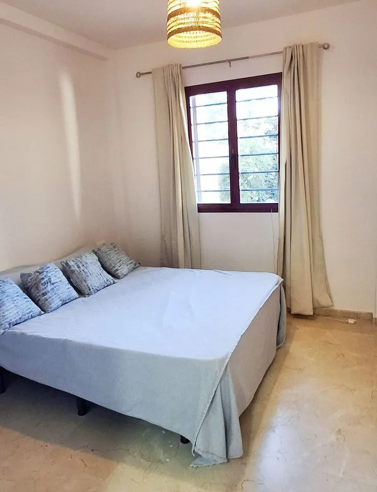 70f6fe3d-a848-41d6-9071-29f3b050f638