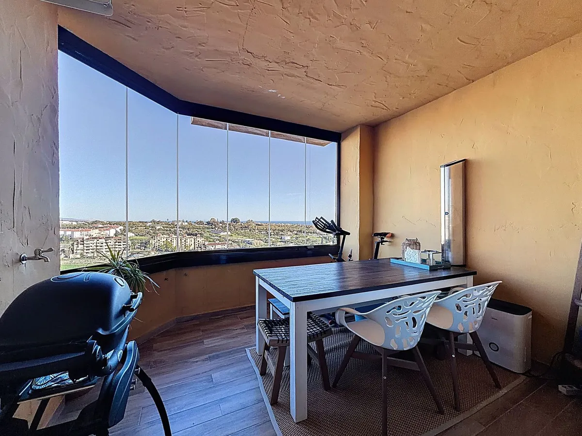 1e96d6d4-1f43-4161-8582-c5d762e9c8e2