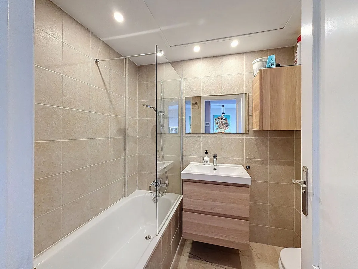 1f941be8-cba3-40e6-8678-7e44f1ed2931