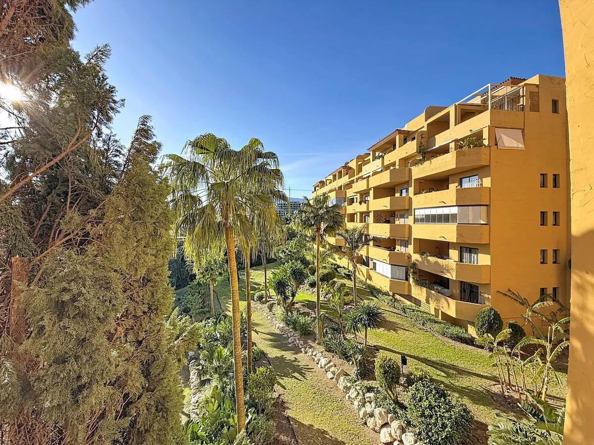 898aaa39-9a55-4421-a3f2-718eca6a26c8