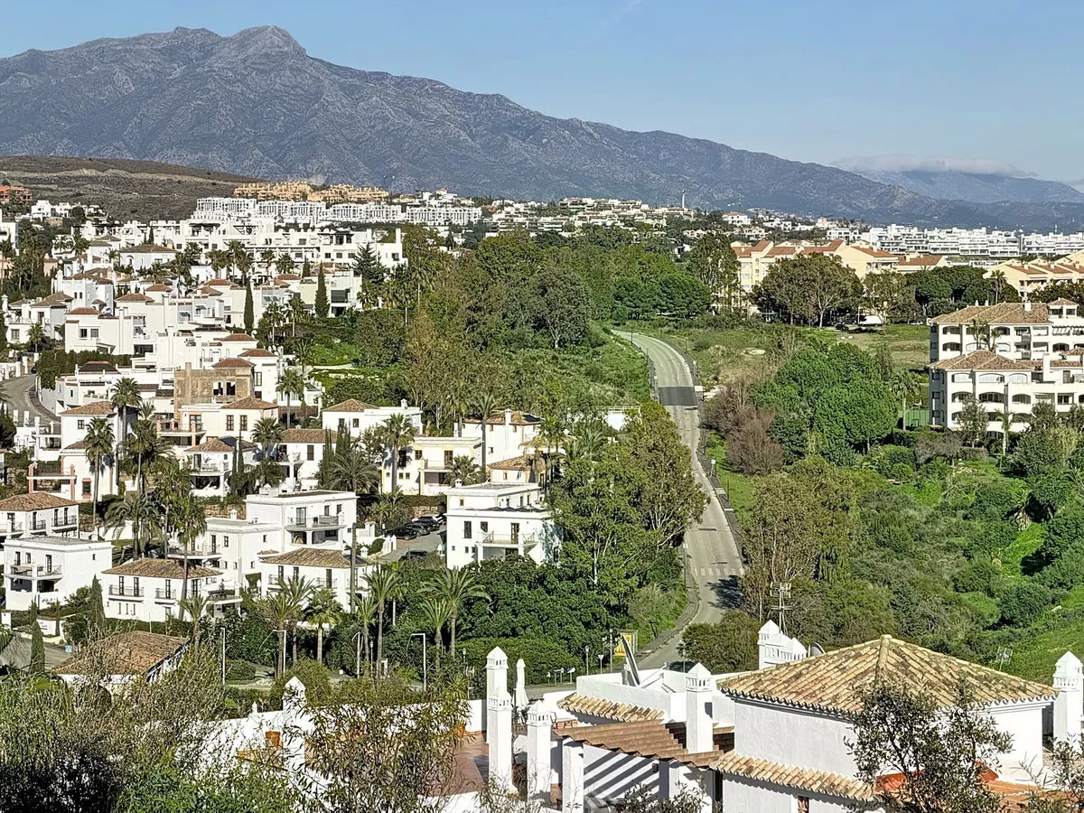 9f3698d7-039f-40c0-a436-c8b2084a7c59