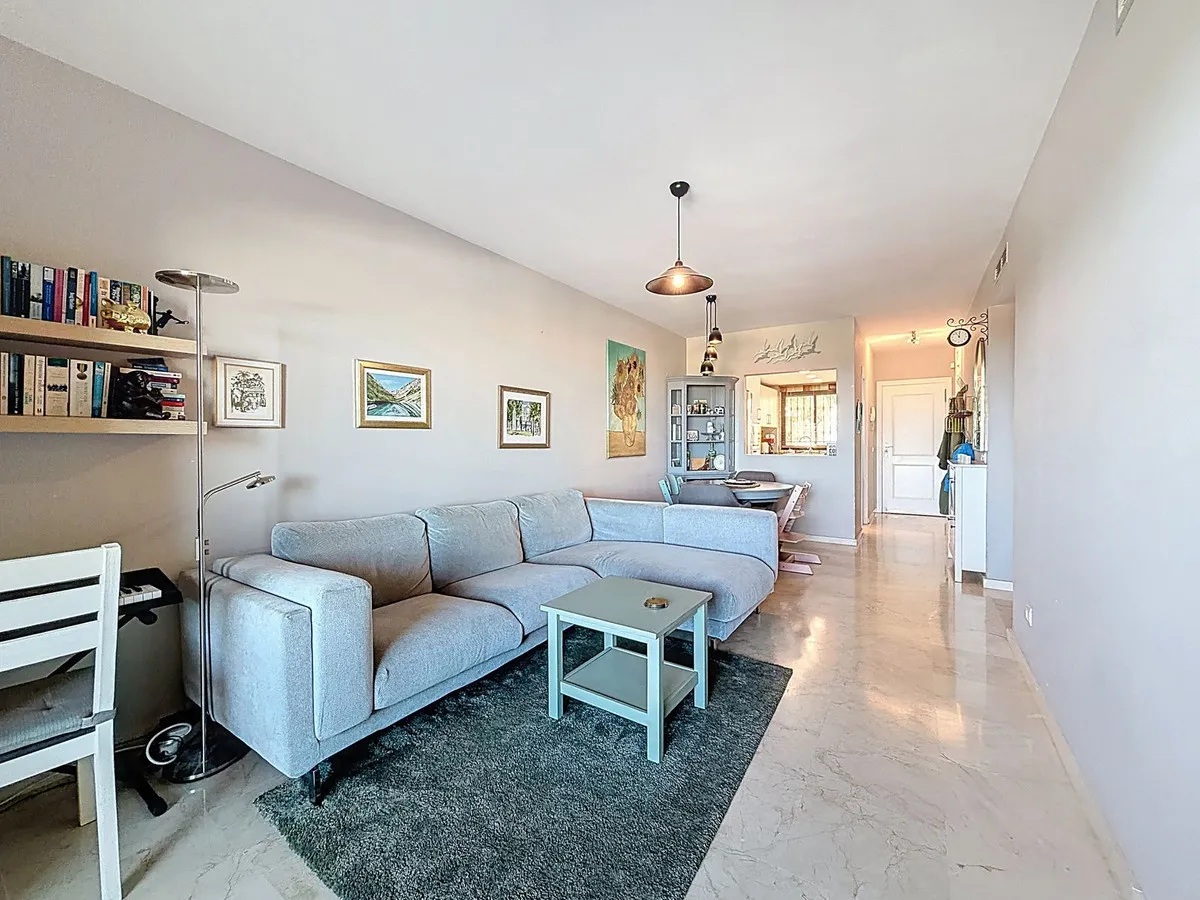 d664df64-1c68-42a1-a957-fe2a84b64ebb