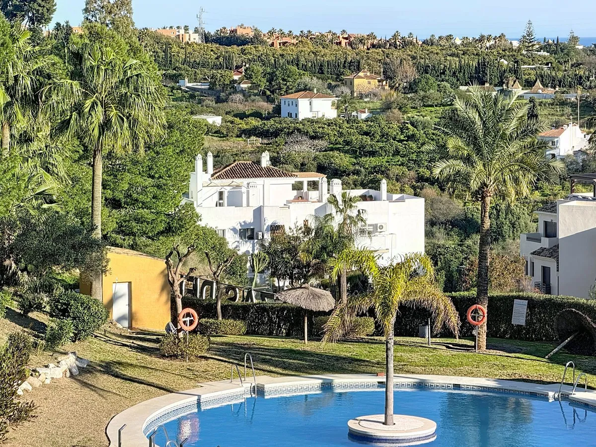 e9c6c4e7-f3bf-4ee7-9275-1af34190e888