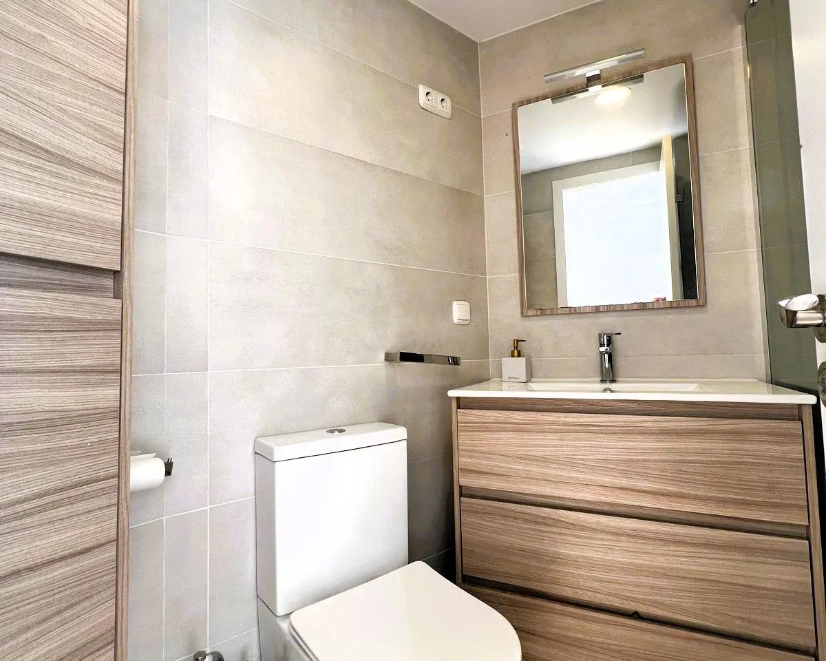 fbf733a4-0e2b-4045-89ef-32b49b1f2123