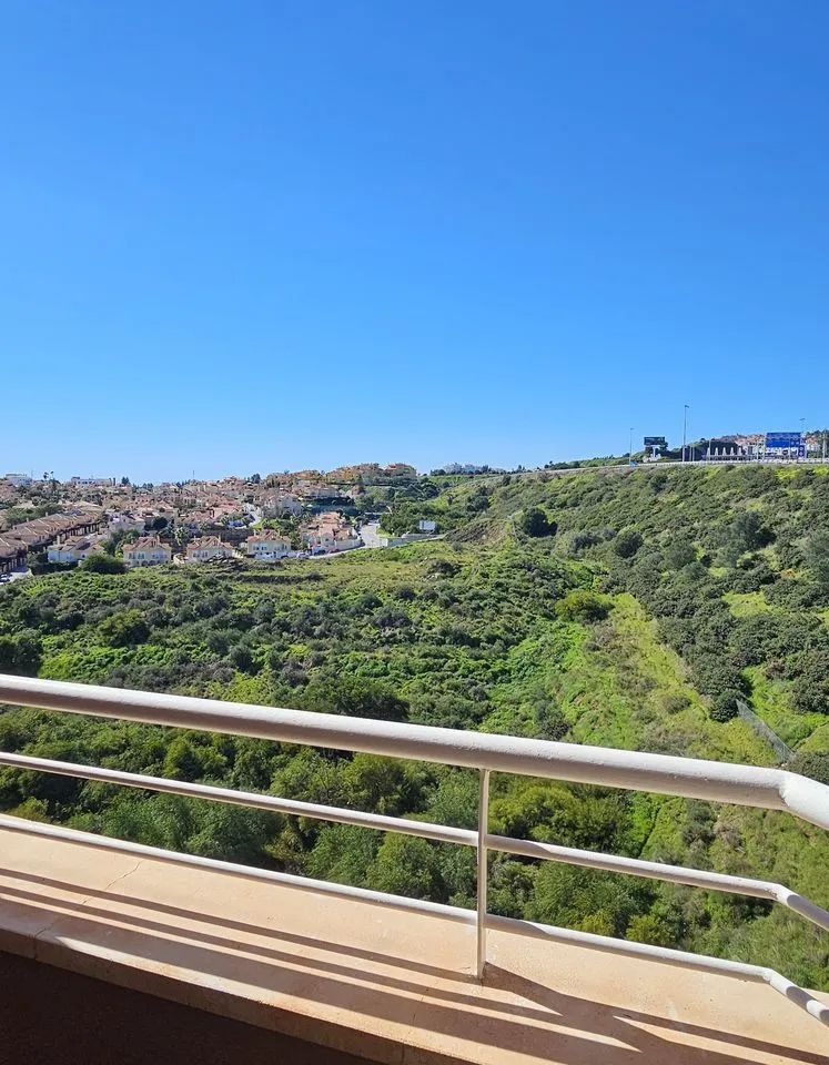 f23e1c6d-19dd-4aec-a10b-fe733f6da77d