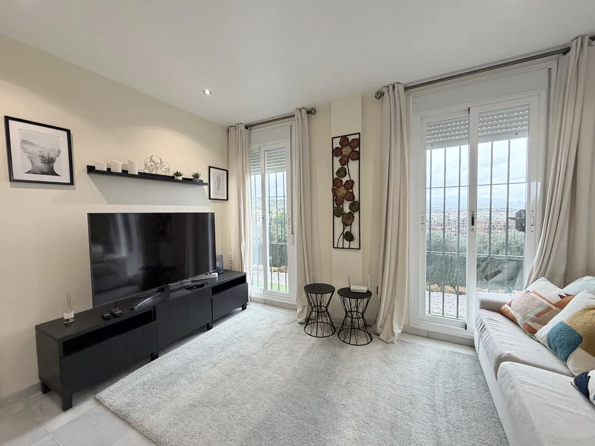 c6542e80-d905-4b12-9583-7fef19bca8f6