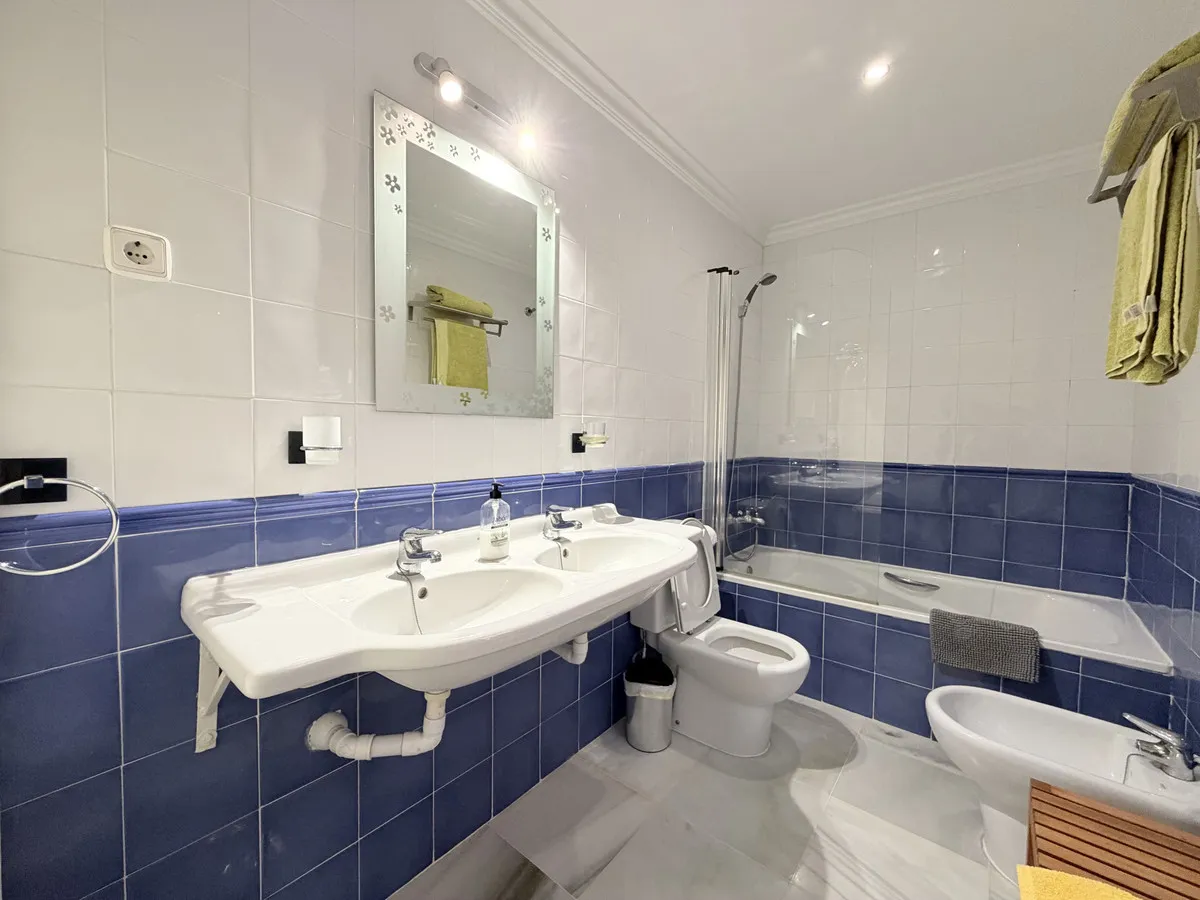 f6166e68-6641-4eae-a979-c5713e380c3a