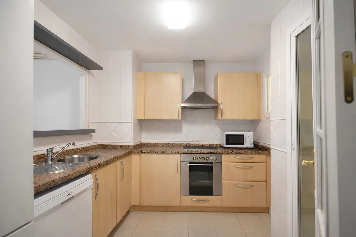 7a94bb0c-7c1e-4a84-a227-419fd84c4829