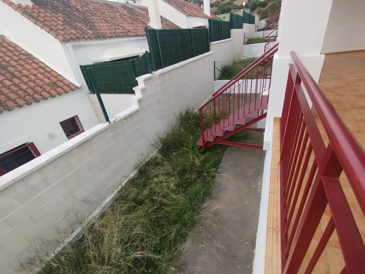 039b67b8-d127-4062-9d10-39329e1e65de