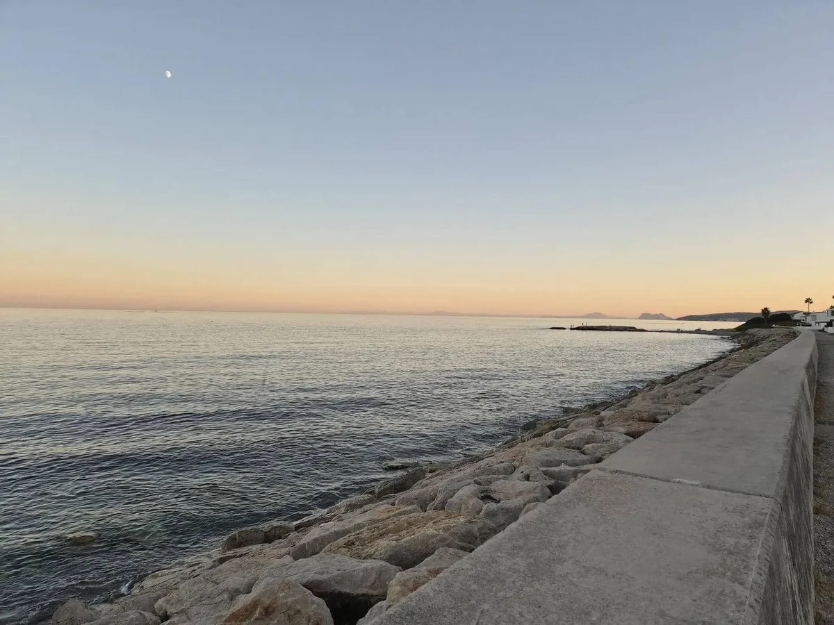 e2e95107-85aa-4933-bad1-3a8f70ae14ee