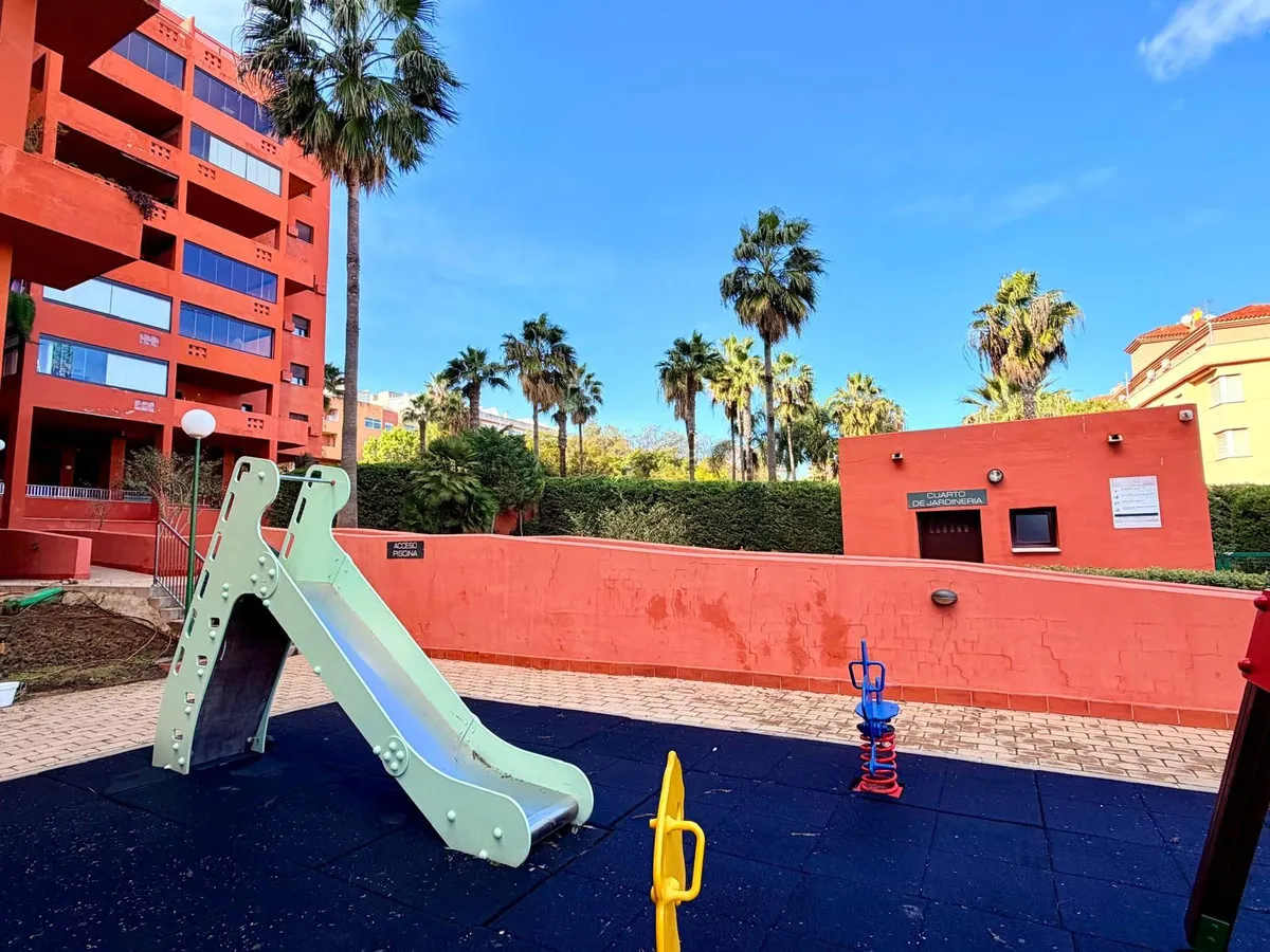 9eae3f38-de37-4700-b3e3-7fce88d6bf5d