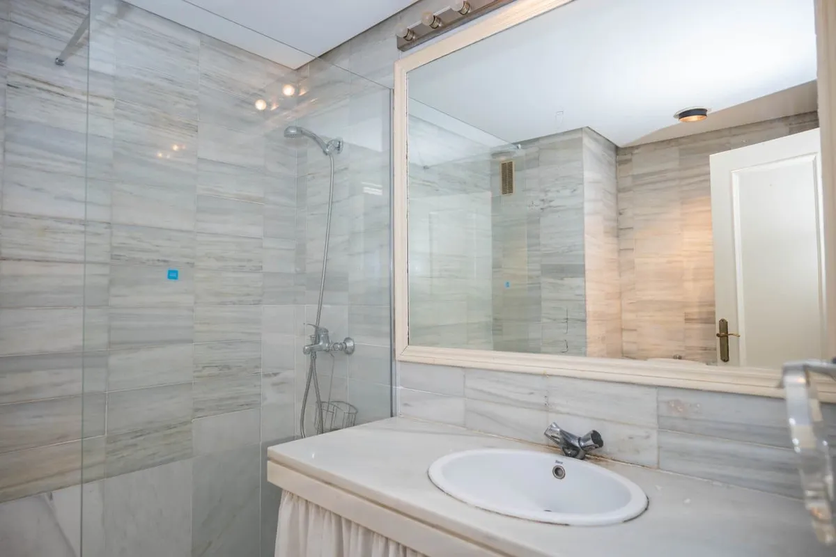 06344543-92ce-4804-a779-a6656a5995eb