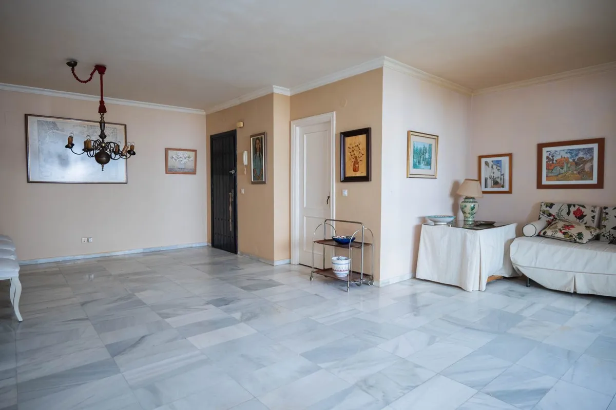 63de9b33-9598-479a-8e39-b569f6b0ae1e